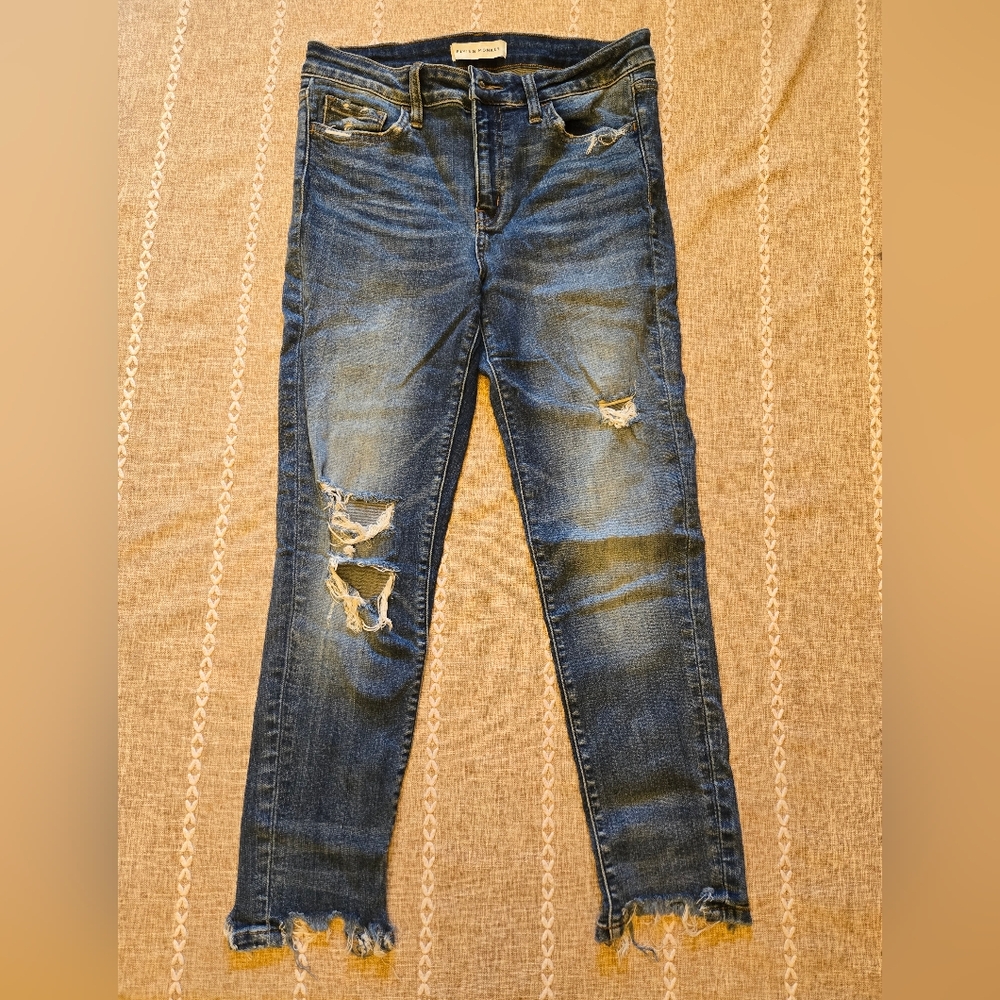 Flying Monkey Ripped Ankle Length Skinny Jeans Size 29